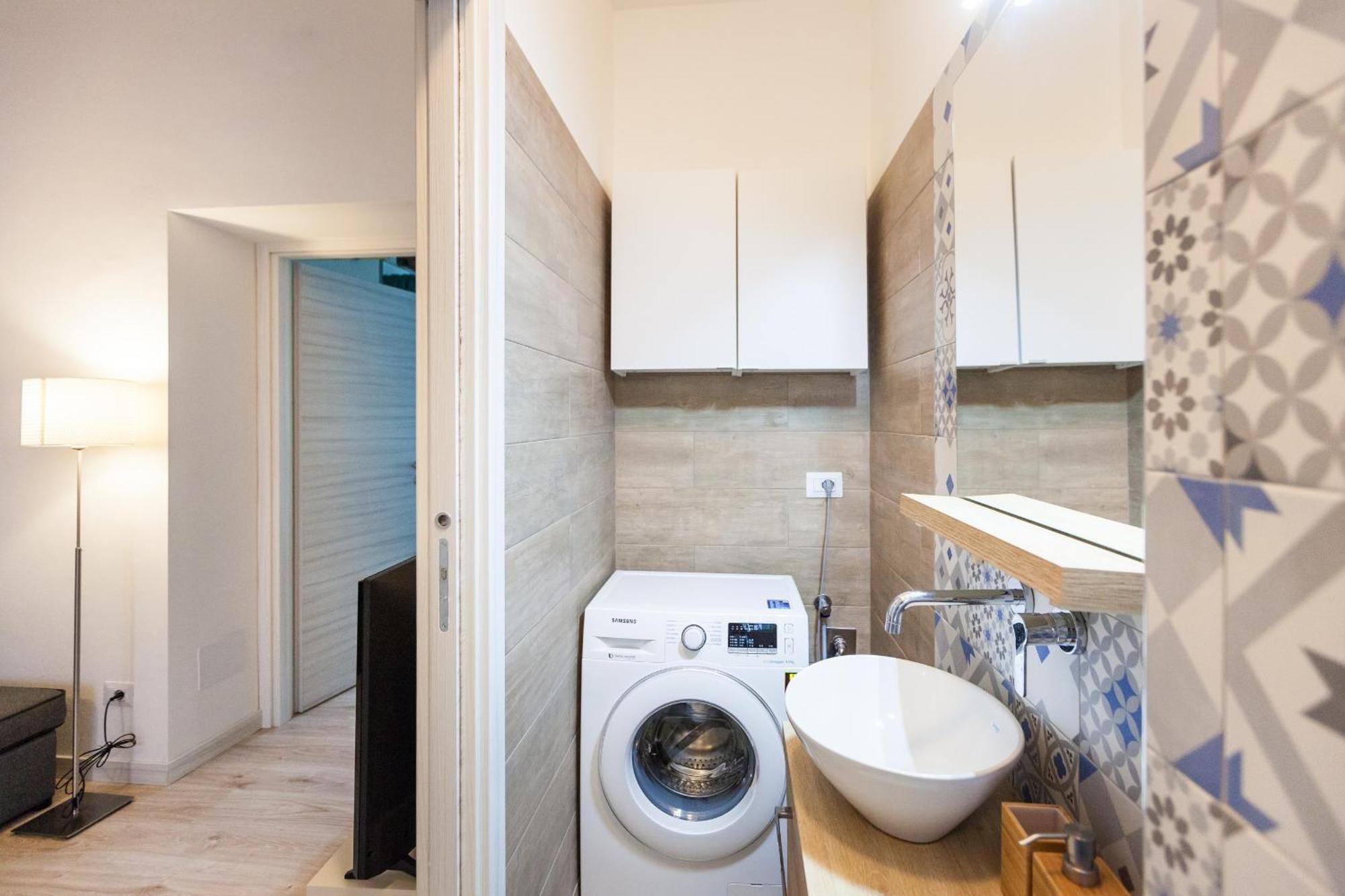 Cozy Flat In Near Metro * Milan